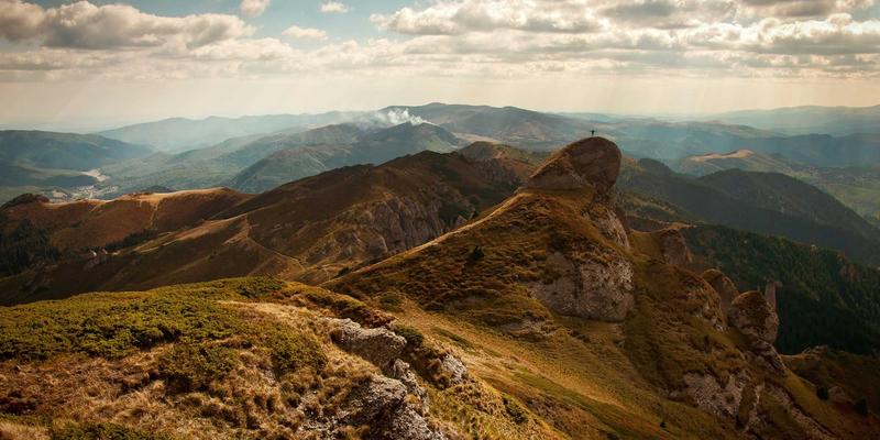 个人贷款与专业贷款服务：如何通过专业财务咨询做出明智的借贷决策